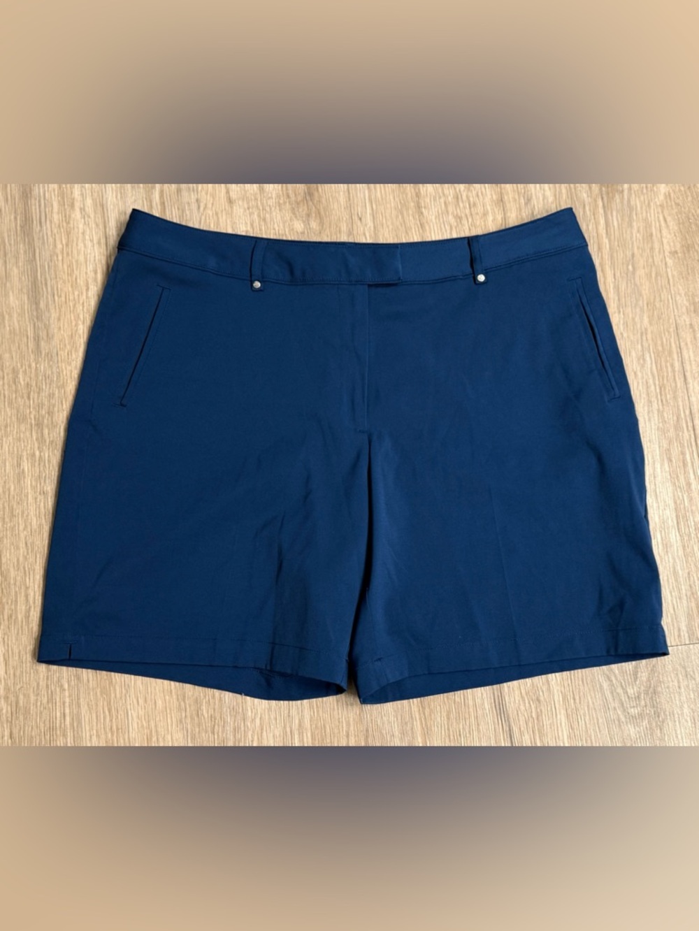 Lady Hagen Golf Shorts Size 12 Performance Stretch 7” inseam Navy NEW NWOT